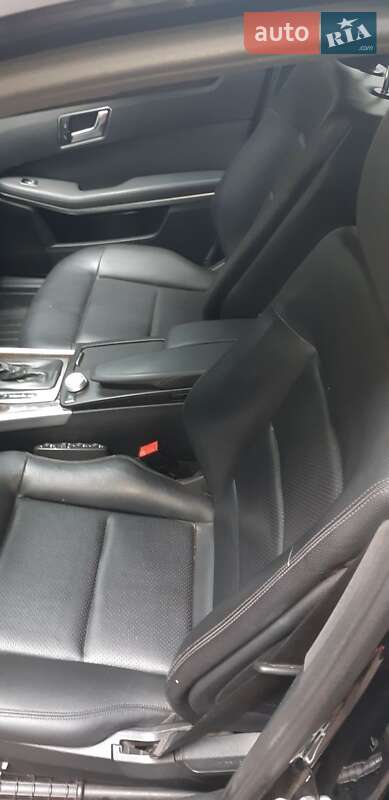 Седан Mercedes-Benz E-Class 2011 в Запоріжжі