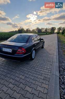Седан Mercedes-Benz E-Class 2003 в 