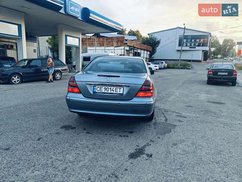 Седан Mercedes-Benz E-Class 2003 в Черновцах