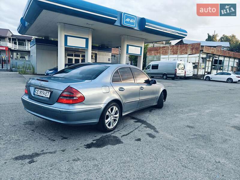 Седан Mercedes-Benz E-Class 2003 в Черновцах