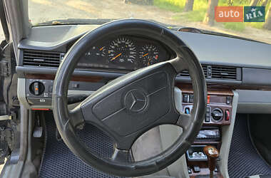 Универсал Mercedes-Benz E-Class 1994 в 