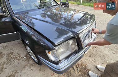 Универсал Mercedes-Benz E-Class 1994 в 