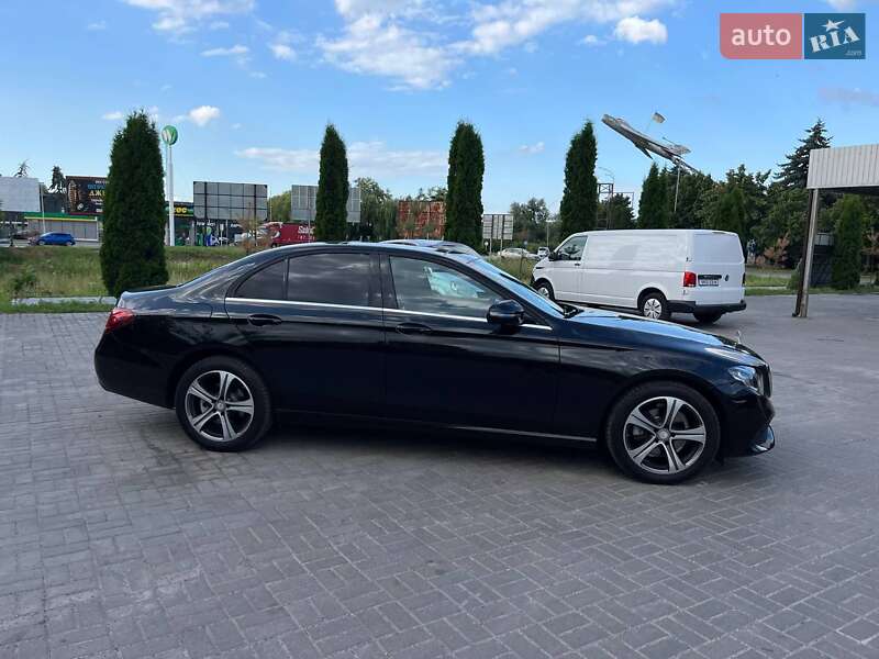 Седан Mercedes-Benz E-Class 2018 в Дубно