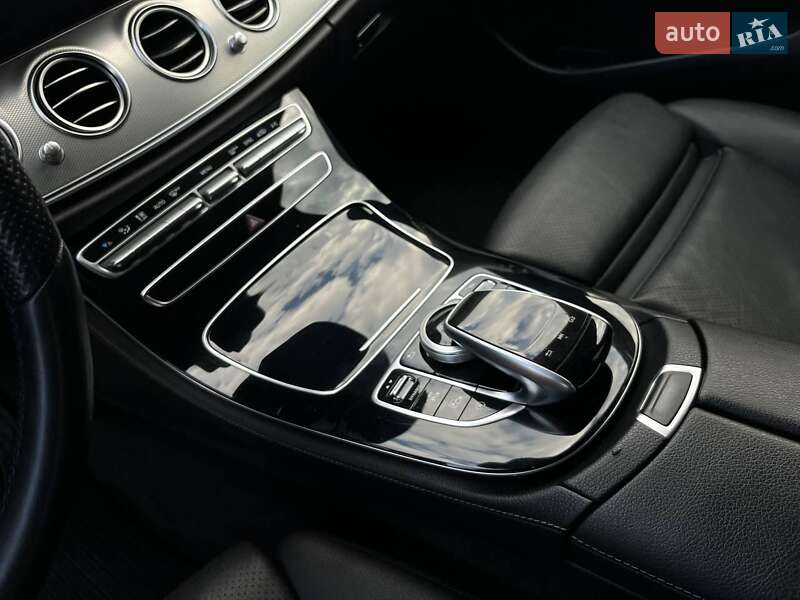 Седан Mercedes-Benz E-Class 2018 в Дубно