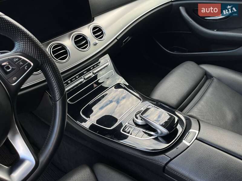 Седан Mercedes-Benz E-Class 2018 в Дубно