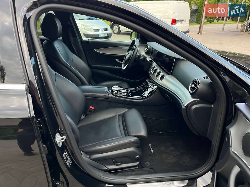 Седан Mercedes-Benz E-Class 2018 в Дубно