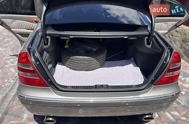 Седан Mercedes-Benz E-Class 2004 в 
