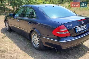 Седан Mercedes-Benz E-Class 2002 в 