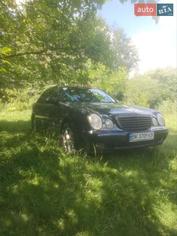 Седан Mercedes-Benz E-Class 2000 в Костопілі