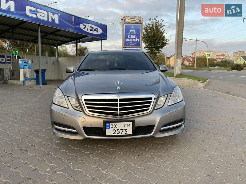 Седан Mercedes-Benz E-Class 2011 в Хмельницком
