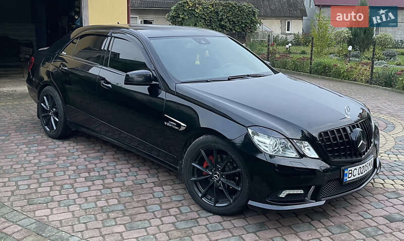 Седан Mercedes-Benz E-Class 2009 в Яворове