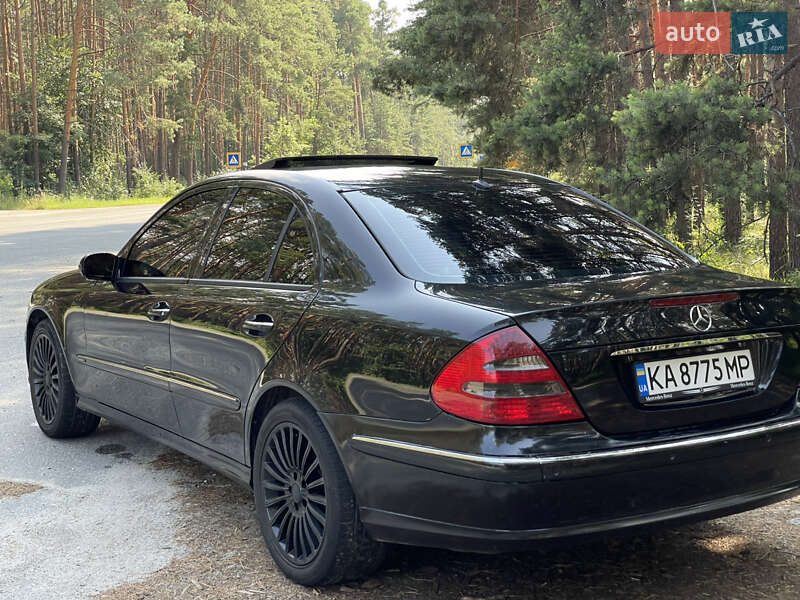 Седан Mercedes-Benz E-Class 2002 в Вышгороде