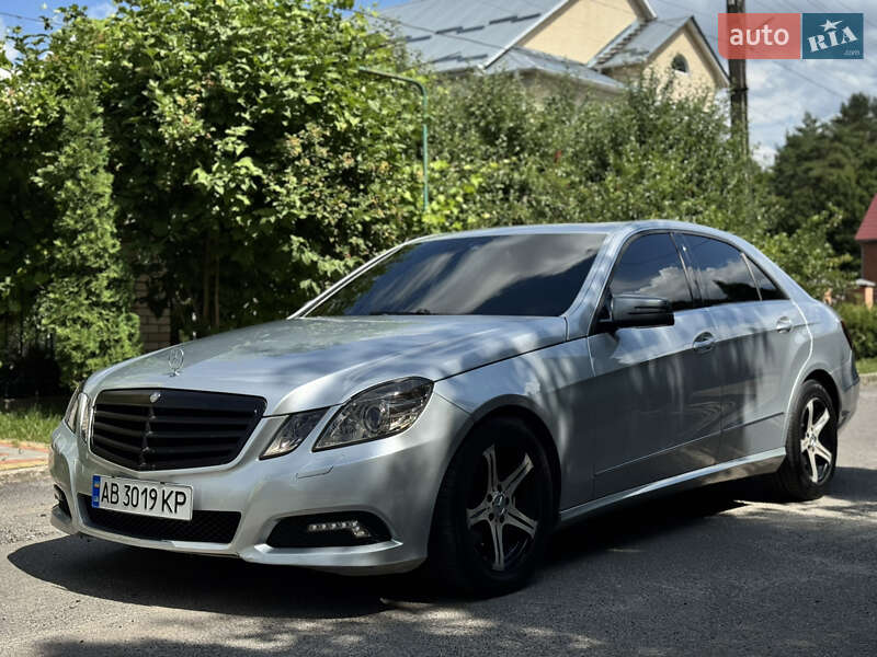 Mercedes-Benz E-Class 2010
