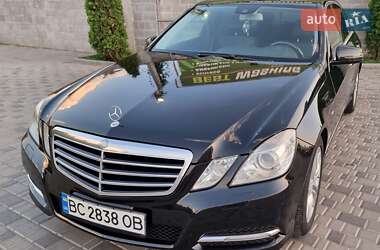 Седан Mercedes-Benz E-Class 2012 в 