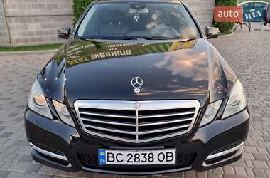 Седан Mercedes-Benz E-Class 2012 в 