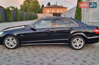 Седан Mercedes-Benz E-Class 2012 в 