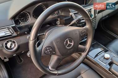 Седан Mercedes-Benz E-Class 2012 в 