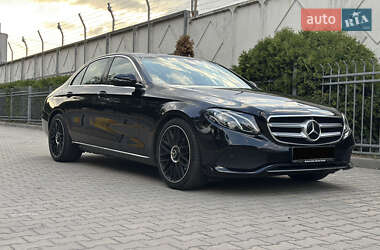 Седан Mercedes-Benz E-Class 2017 в Днепре
