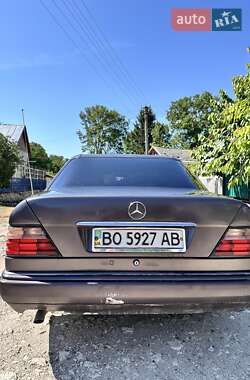Седан Mercedes-Benz E-Class 1994 в 