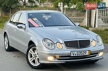 Седан Mercedes-Benz E-Class 2002 в 