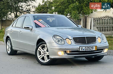 Седан Mercedes-Benz E-Class 2002 в 