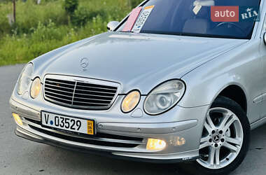 Седан Mercedes-Benz E-Class 2002 в 