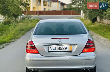 Седан Mercedes-Benz E-Class 2002 в 
