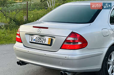 Седан Mercedes-Benz E-Class 2002 в 