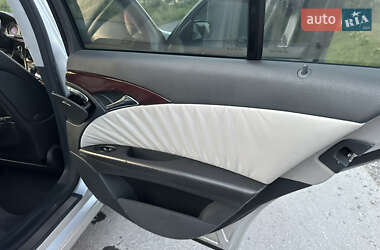 Седан Mercedes-Benz E-Class 2002 в 