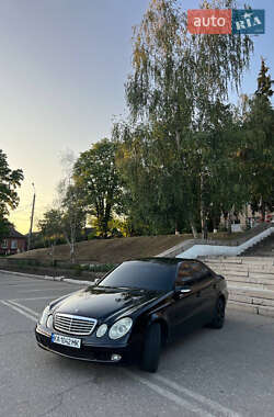 Седан Mercedes-Benz E-Class 2002 в  фото 6 Седан Mercedes-Benz E-Class 2002 в