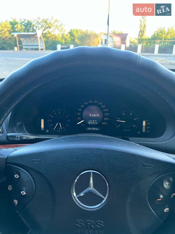 Седан Mercedes-Benz E-Class 2002 в Первомайську