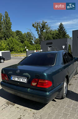 Седан Mercedes-Benz E-Class 1996 в Хмельнике