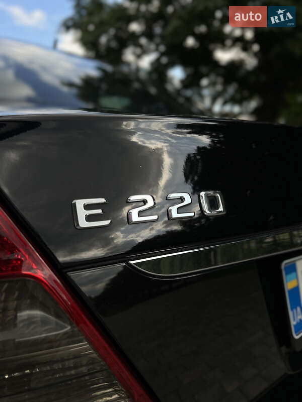 Седан Mercedes-Benz E-Class 2008 в Березному
