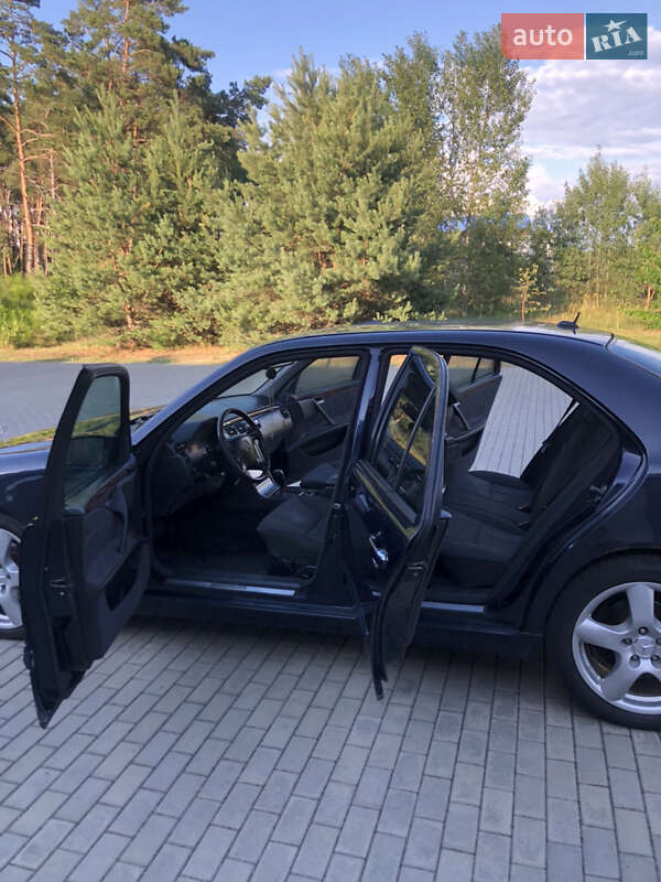 Седан Mercedes-Benz E-Class 2001 в Костополе