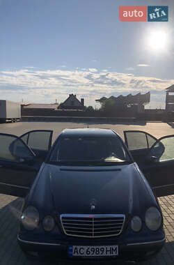 Седан Mercedes-Benz E-Class 2001 в 