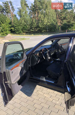 Седан Mercedes-Benz E-Class 2001 в 