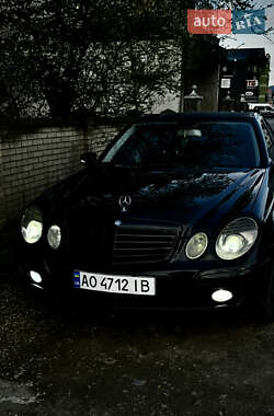 Седан Mercedes-Benz E-Class 2006 в Рахові