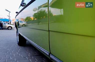 Седан Mercedes-Benz E-Class 1984 в 