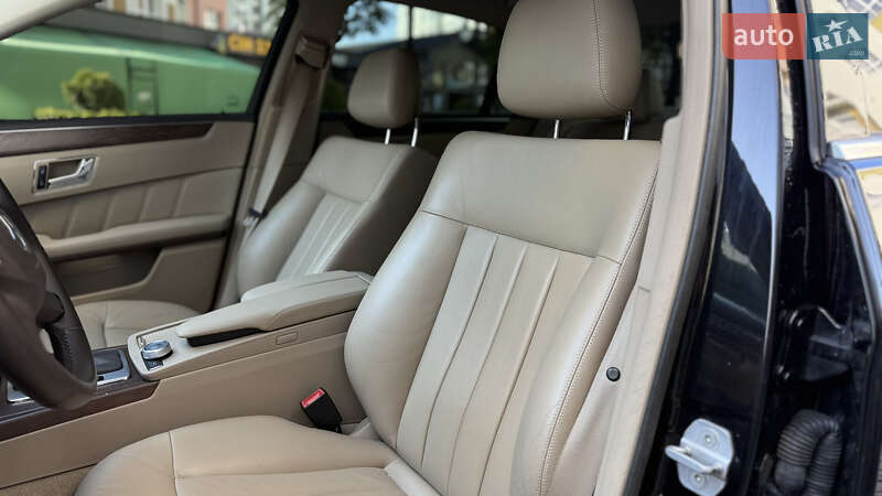 Седан Mercedes-Benz E-Class 2009 в Ивано-Франковске