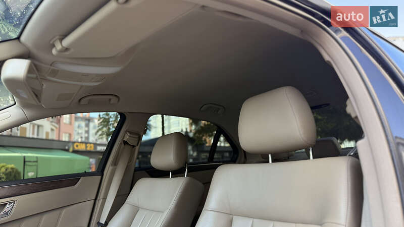 Седан Mercedes-Benz E-Class 2009 в Ивано-Франковске