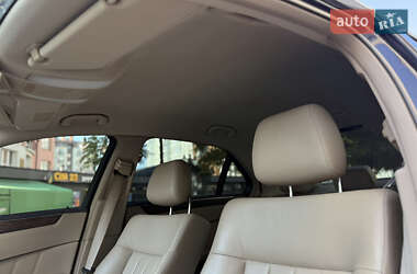 Седан Mercedes-Benz E-Class 2009 в 