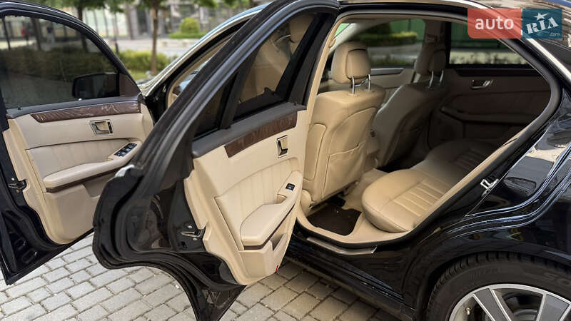 Седан Mercedes-Benz E-Class 2009 в Ивано-Франковске