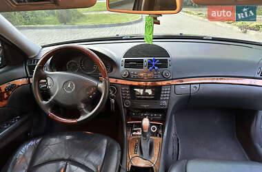Седан Mercedes-Benz E-Class 2003 в 