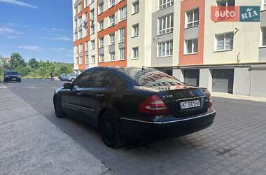 Седан Mercedes-Benz E-Class 2002 в 