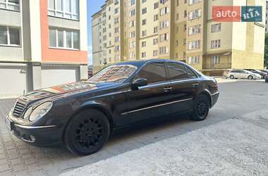 Седан Mercedes-Benz E-Class 2002 в 