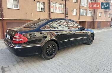 Седан Mercedes-Benz E-Class 2002 в 