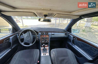 Седан Mercedes-Benz E-Class 1998 в 
