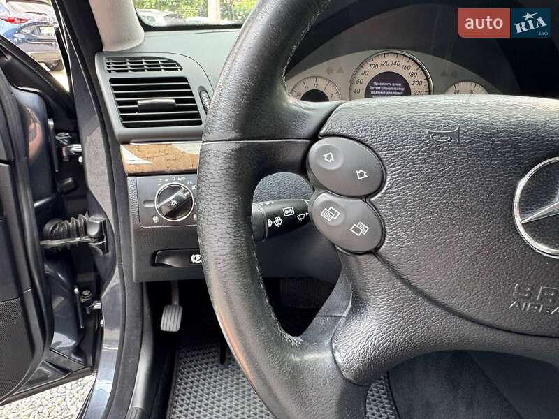 Седан Mercedes-Benz E-Class 2008 в Днепре
