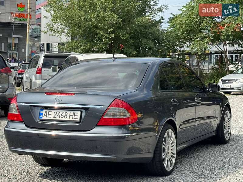 Седан Mercedes-Benz E-Class 2008 в Днепре