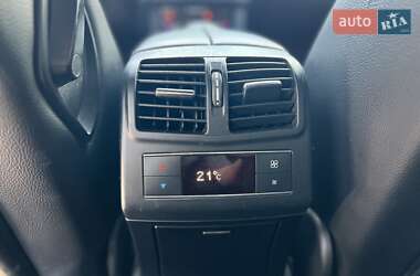 Седан Mercedes-Benz E-Class 2011 в 